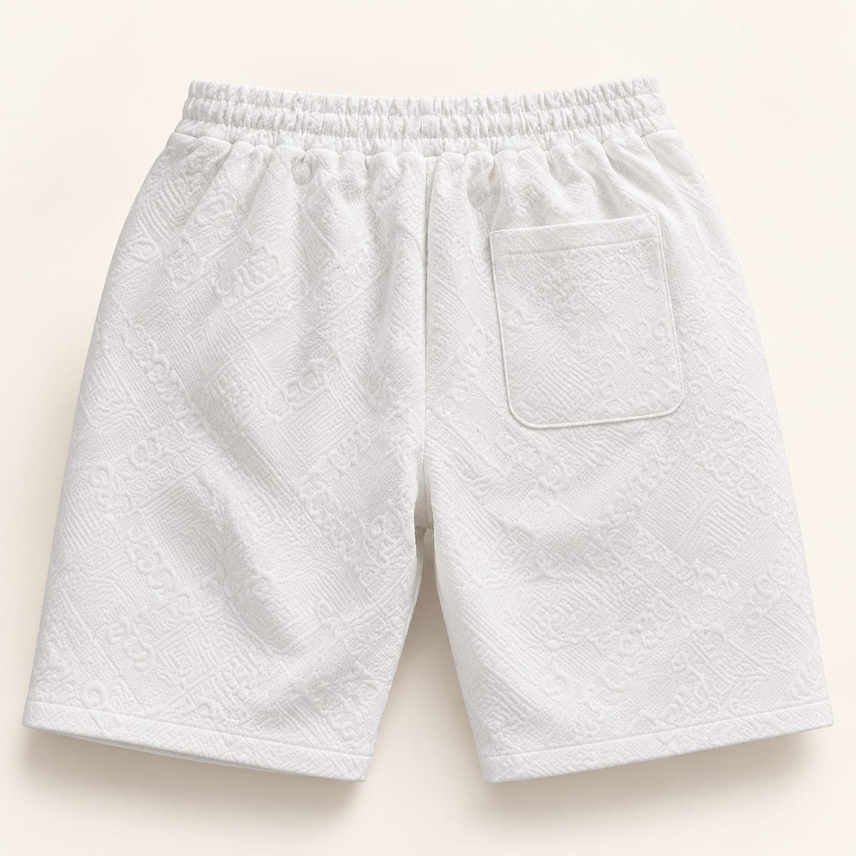 Short blanco con textura en relieve
