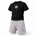 Conjunto de camiseta negra y short gris lila con monograma