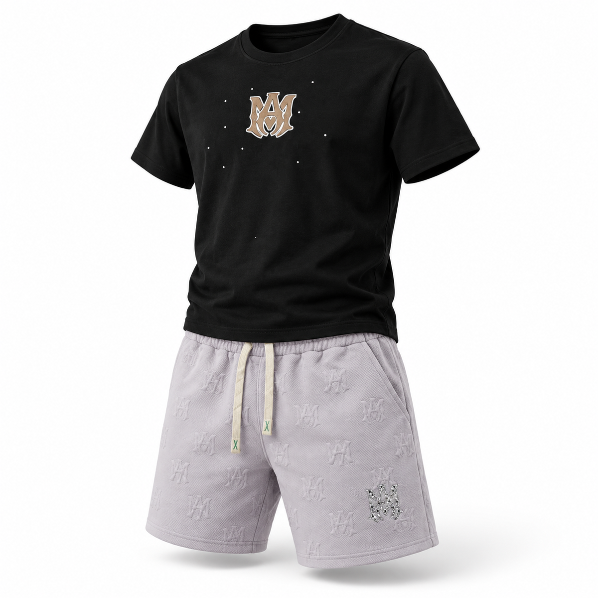 Conjunto de camiseta negra y short gris lila con monograma